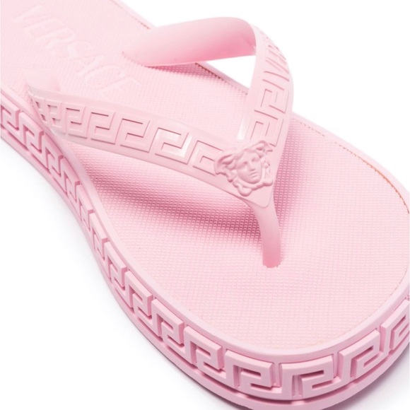 Versace - Picture 5 of 9